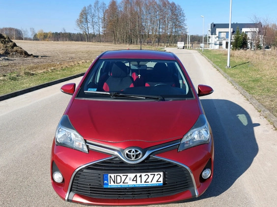 Toyota Yaris cena 35500 przebieg: 200000, rok produkcji 2014 z Działdowo małe 29
